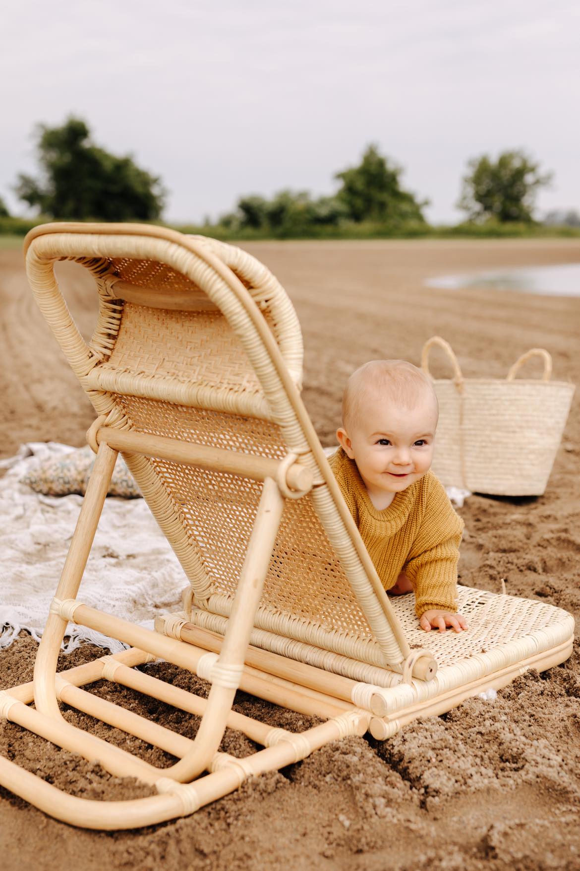 Chandail en tricot MUSTARD